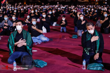 عزاداری شام غریبان در هیئت ریحانه الحسین (ع)