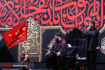 عزاداری شام غریبان در هیئت ریحانه الحسین (ع)