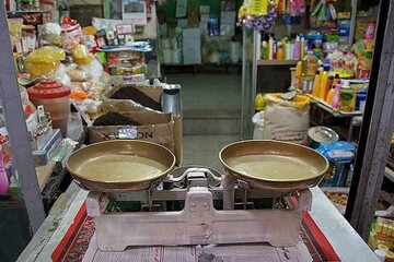 افزایش ۴۰ درصدی صدور پروانه های صنفی در استان سمنان

