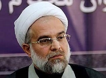 نماینده ولی فقیه نقش محوری در توسعه کردستان دارد