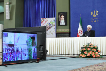 روحانی در روز اول سال تحصیلی: دوگانگی سلامت و آموزش نادرست است