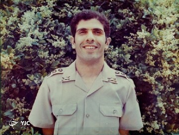 فرمانده نابغه ارتش که پست وزارت دفاع را نپذیرفت /شهید اقارب پرست در کلام رهبر انقلاب +تصاویر