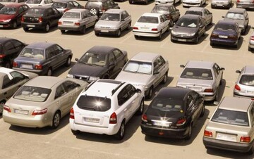 توضیح مقام وزارت صنعت درباره بازار خودرو/چرا قیمت خودرو ترمز برید؟