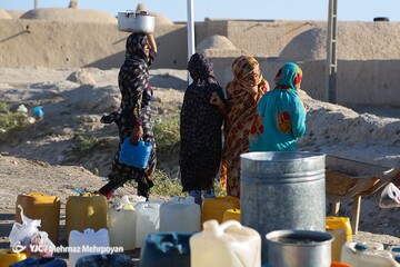 خاک سفیدی در حسرت یک جرعه آب