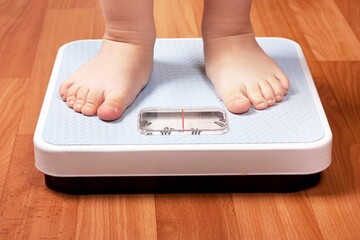  چاقی؛ مشکلی که برای کودکان در دوران کرونا پیش می‌آید/ چه باید کرد؟ 