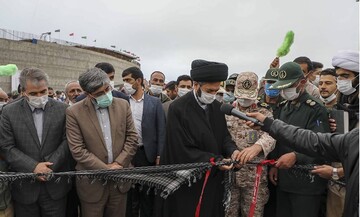 کلمه جنگ مورد پسند هیچ ملتی نیست 