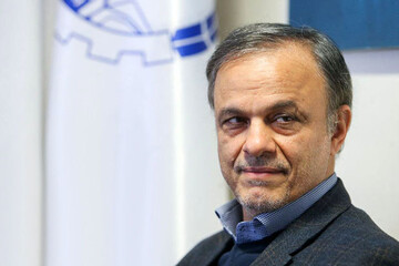 جلسه بی نتیجه اصولگرایان درباره صلاحیت رزم حسینی، وزیر پیشنهادی صمت