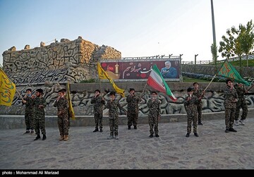 کاروان نمادین راهیان کربلا