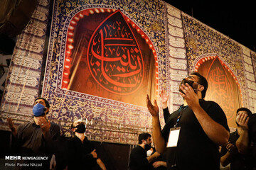 سفره حضرت رقیه(س) در میدان امام حسین(ع)