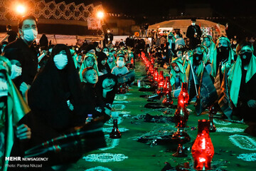 سفره حضرت رقیه(س) در میدان امام حسین(ع)