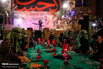 ببینید | سفره حضرت رقیه(س) در میدان امام حسین(ع)