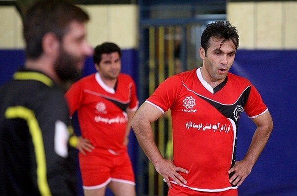 انتظاری: گل‌محمدی مدیریت تیم پر مهره را بلد است