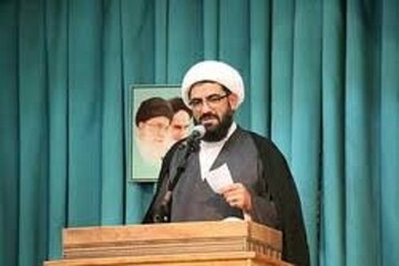 امام جمعه همدان: کنترل بازار نیازمند نظارت و مدیریت جدی است/ بازار نباید به دلالان سپرده شود