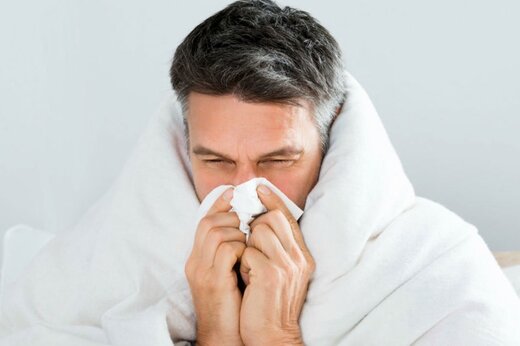 همه اشخاص دارای علایم سرماخوردگی قرنطینه شوند