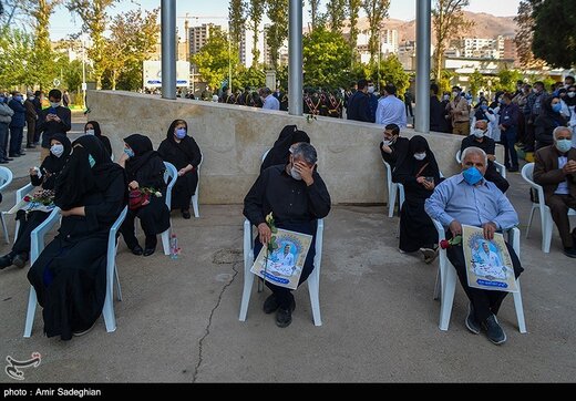 مراسم تشییع و بدرقه دومین شهید مدافع سلامت استان فارس