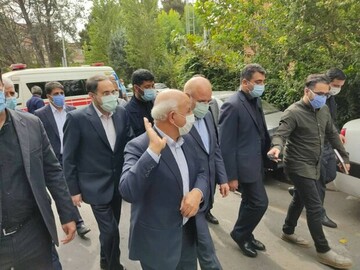 عکسی از حضور سرزده قالیباف در بخش کرونایی بیمارستان امام خمینی(ره)