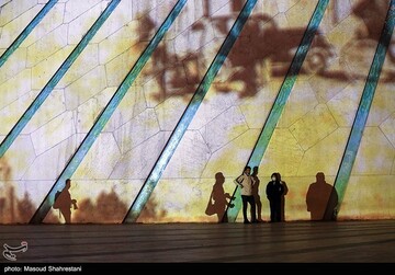 ویدئو مپینگ برج آزادی به مناسبت هفته تهران