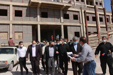 بازدید مدیرکل راه و شهرسازی  از روند اجرای 5 پروژه بزرگ راه و شهرسازی در شوشتر