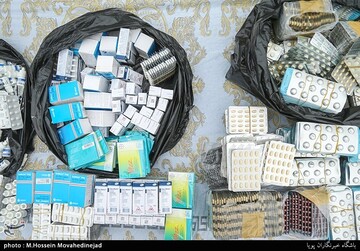 داروخانه قاچاق زیر صندلی یک موتورسیکلت
