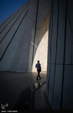 چهل و نهمین سالگرد تاسیس برج آزادی