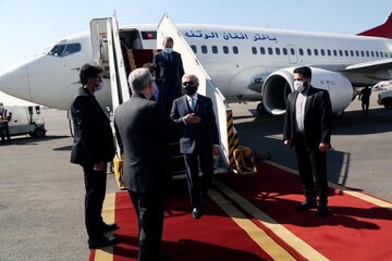 عبدالله عبدالله يصل إلى طهران