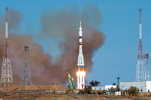 فضانورد آمریکایی در موشک مشهور روسیه/ عکس