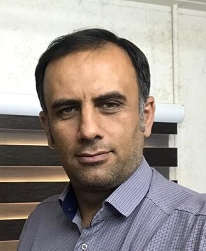 "مومو" خود ما هستیم که با یک کلاغ چهل کلاغ "مو" را به "مومو" تبدیل کرده ایم
