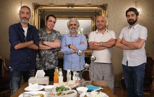 مهمانی «شام ایرانی» در خانه مجری و گوینده سرشناس/ عکس