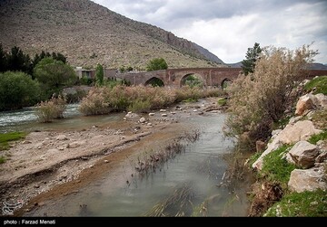 پل کهنه ساسانی در آستانه تخریب