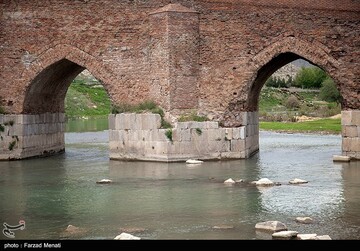 پل کهنه ساسانی در آستانه تخریب