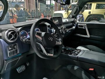 پکن BJ40؛ از آفرودر چینی "بایک" تا نگاهی جدی به جیپ رانگلر!
