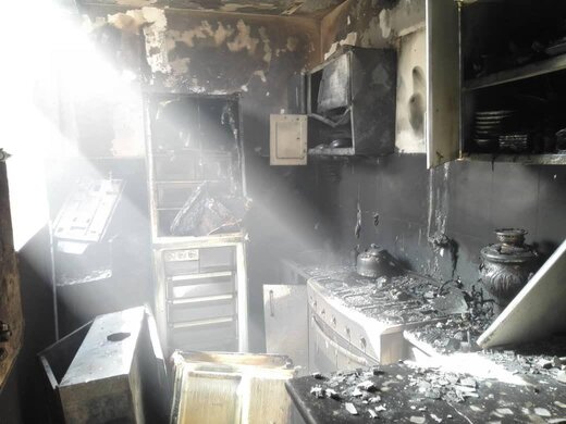 حادثه آتش‌سوزی در یک منزل مسکونی واقع در پاسگاه نعمت آباد، شهرک احمدیه