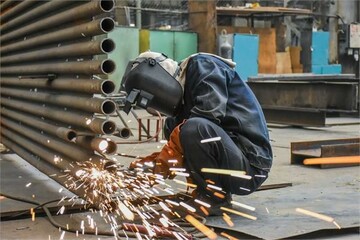 کارگران دارای حقوق معوق در استان مرکزی ۷۰ درصد کاهش یافت