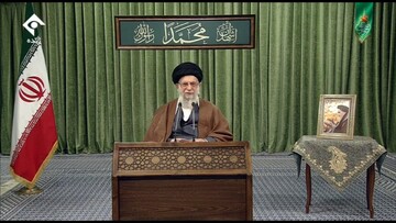 پاسخ کوبنده رهبر انقلاب به توهین امانوئل مکرون به مسلمانان