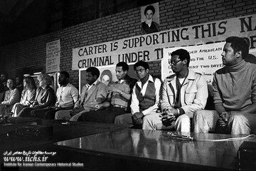 تصاویر تاریخی لحظه تسخیر لانه جاسوسی آمریکا