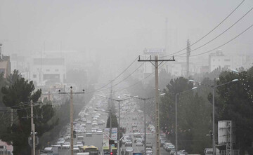 آلودگی هوای موارد ابتلا به کرونا را افزایش می‌دهد/ گروه‌های آسیب پذیر در خانه بمانند