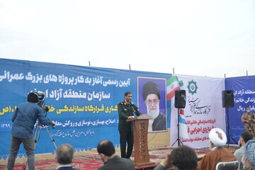 همه ما شهر آبادان به عنوان شهر خاطره های مقاومت میشناسیم