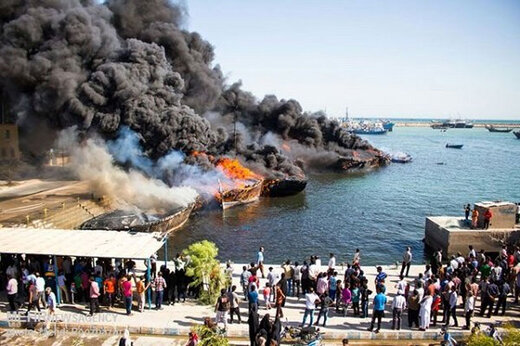 ببینید | بمب‌های ساعتی در اسکله‌های بوشهر