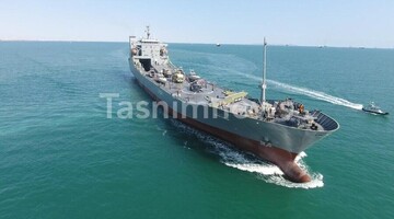 تصاویر جدید و متفاوت از ناو جدید سپاه