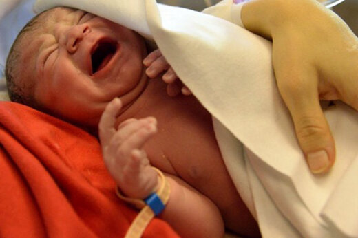 تاریخ تولد لاکچری چه خطراتی را برای نوزاد به همراه دارد؟