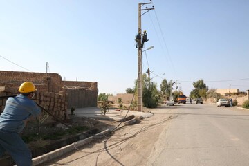 اصلاح و بهینه سازی خطوط وتاسیسات توزیع برق روستای حسین آباد دراستان سمنان