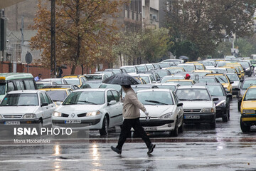 بارش باران پاییزی در تهران
