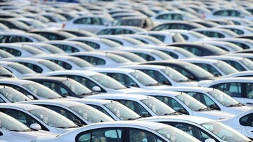آخرین قیمت ها در بازار خودرو/ پراید از مرز صد میلیون تومانی عقب نشست