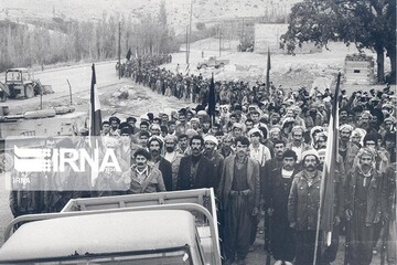 5 آذر سالروز تشکیل بسیج مستضعفان