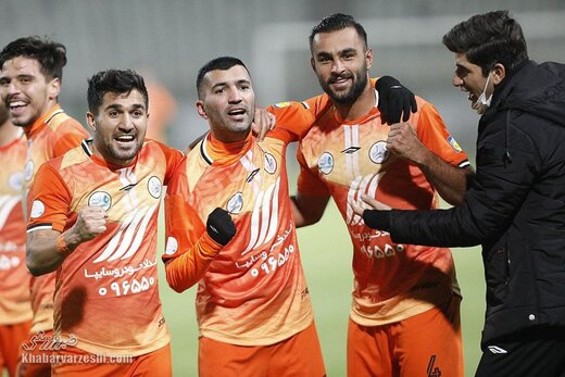 چراغ سبز مسلمان به پرسپولیس