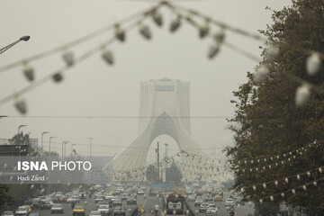 تهران در مه