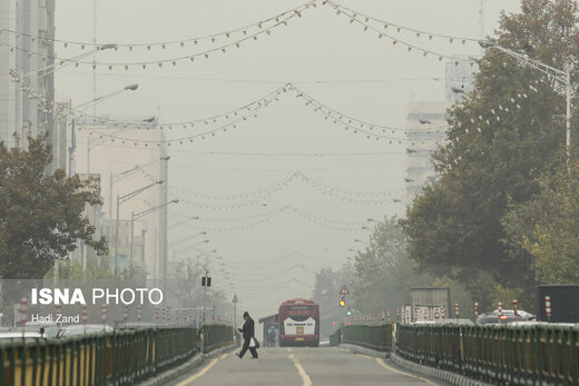 تهران در مه