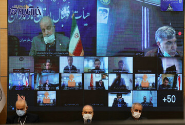تصاویر | قاب تاریخی: خلع ید ابدی از وزیر ورزش در مجمع فدراسیون فوتبال!