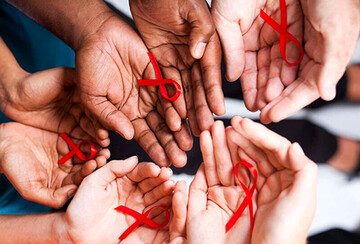 باورهای اشتباه را دور بریزید، HIV ترسناک نیست