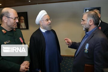نشان خدمت برجام بر سینه فخر ایران